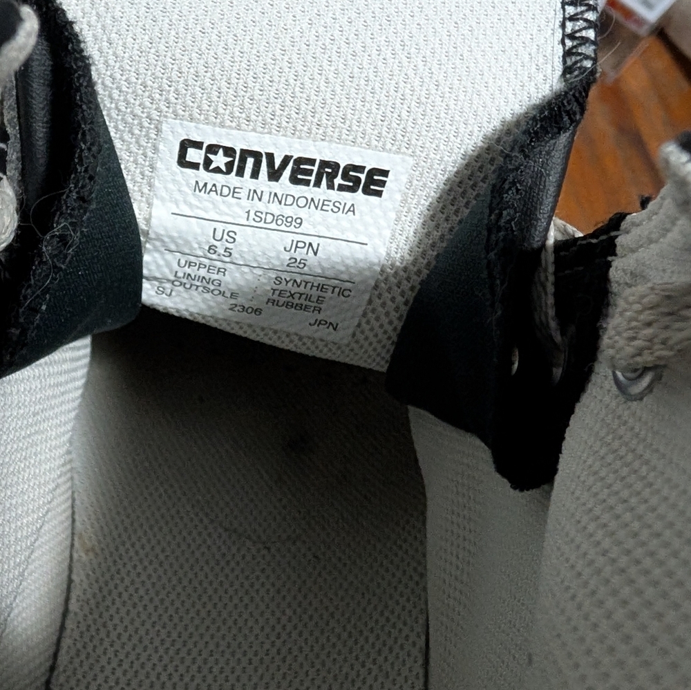 Waterproof Converse - Picture 3 of 3